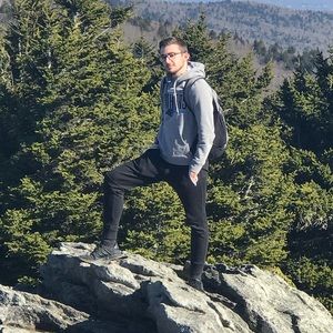 Meet your Posher, Colby